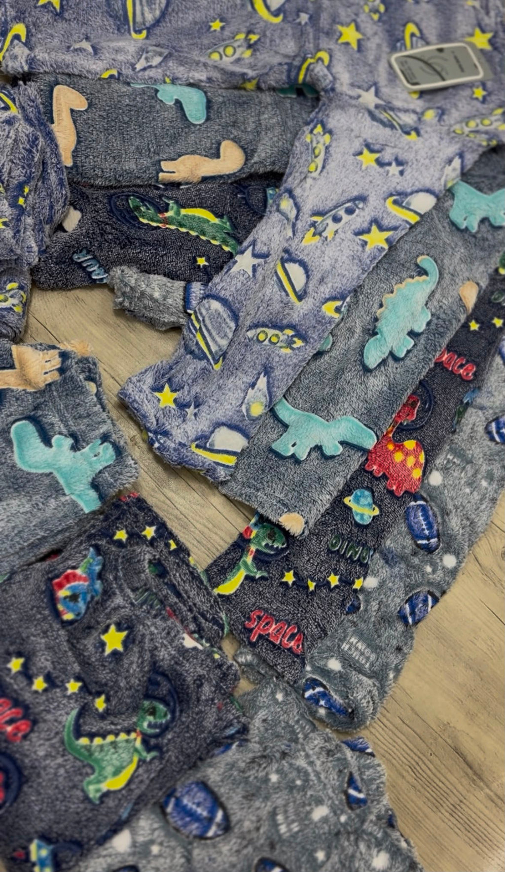 Pijama luminoso de niño