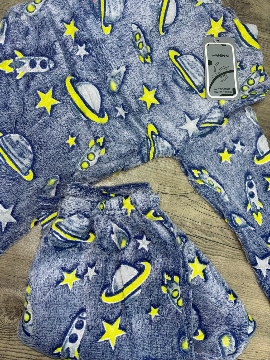 Pijama luminoso de niño